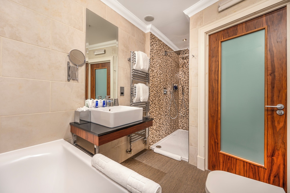 Rocpool Reserve Hotel 58/59