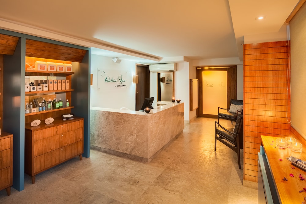 Hotel da Bahia by Wish 7/69