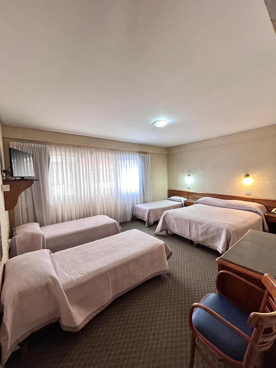 LUEY HOTEL 9/38