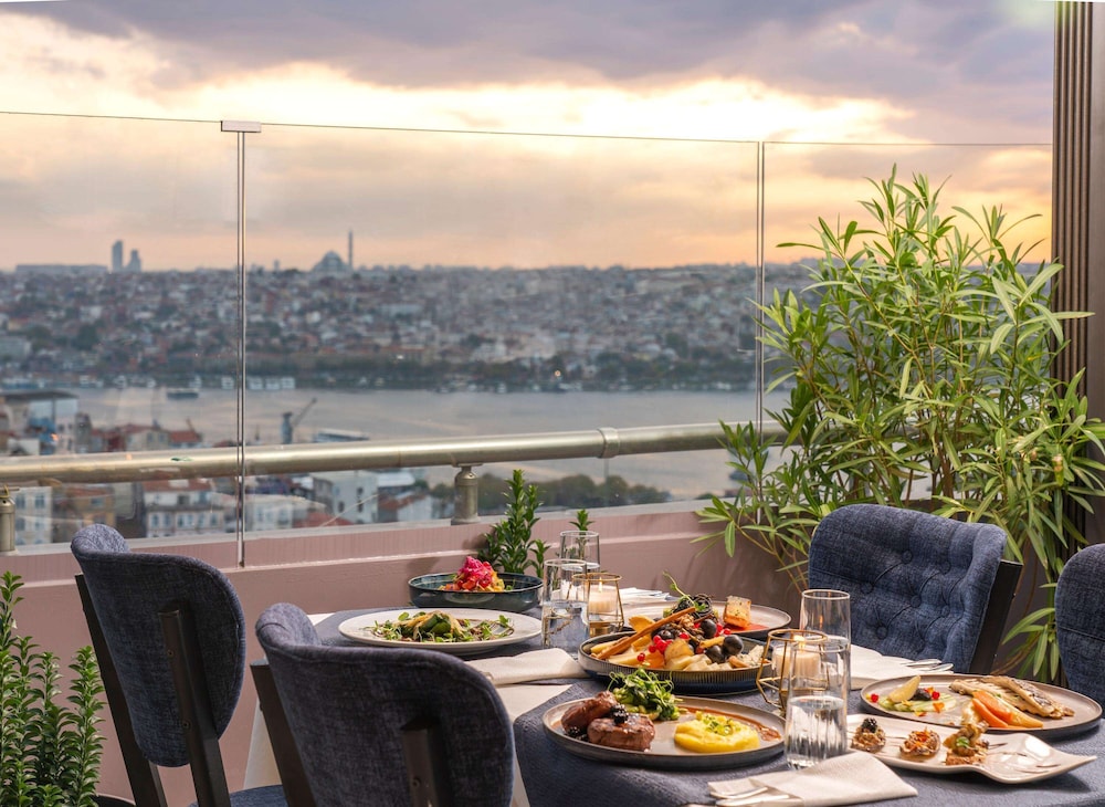 Rixos Pera Hotel 52/66