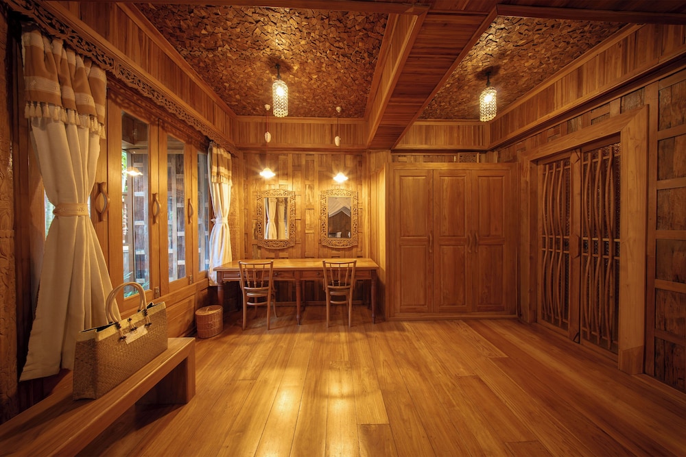 Santhiya Phuket Natai Resort And Spa 37/72