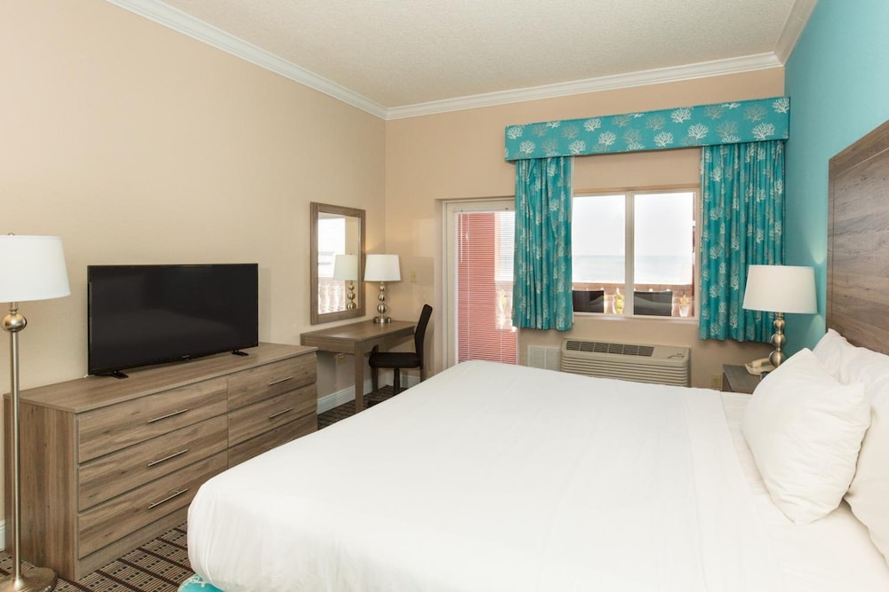 Amelia Hotel at the Beach 24/71