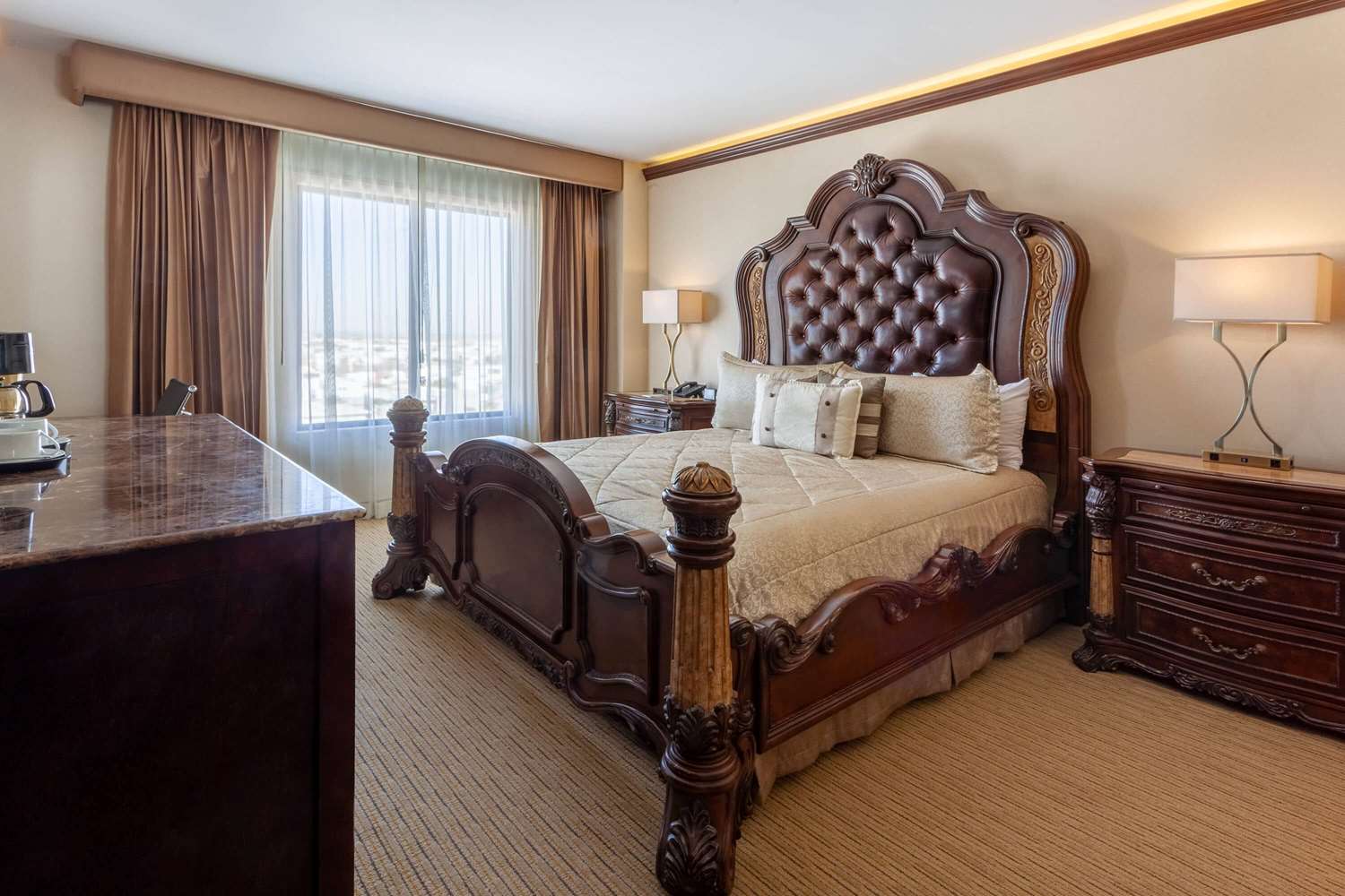 Wyndham Torreon 8/33