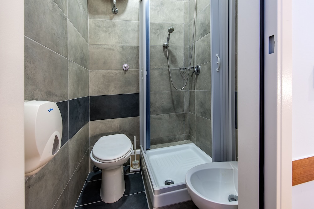 Alessandro A San Pietro Best Bed 24/33