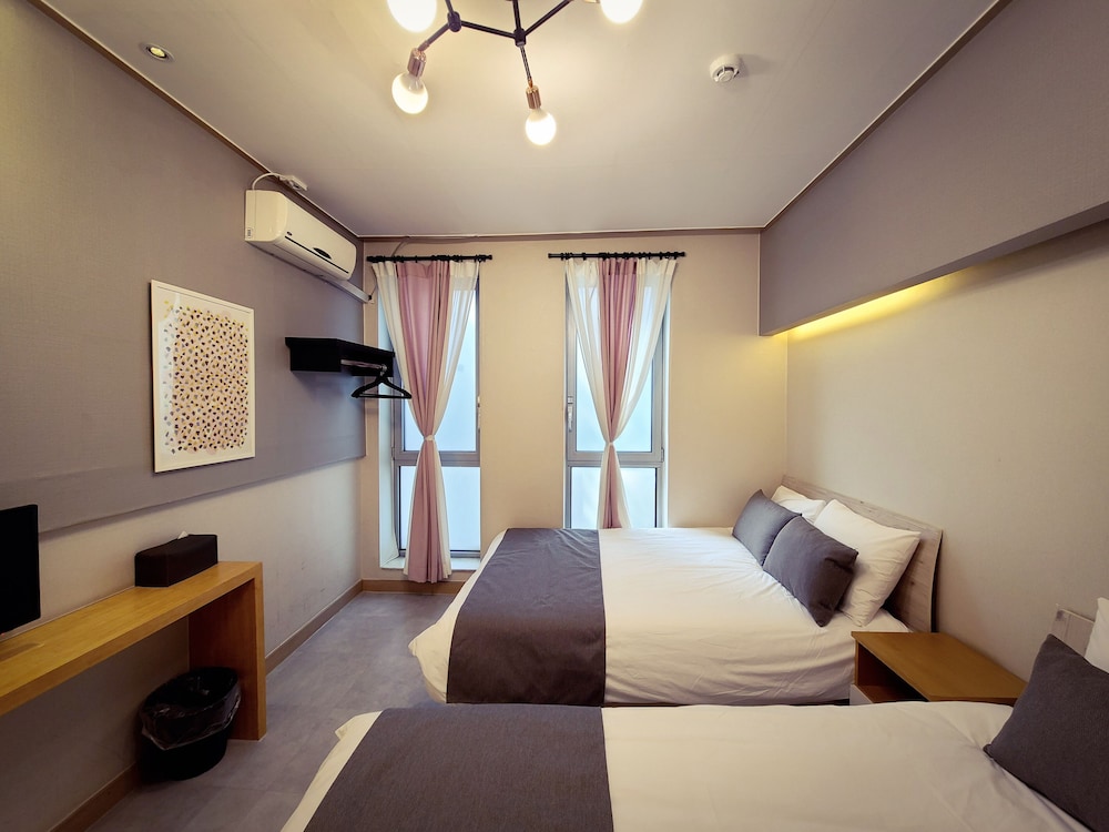 DW Design Residence 23/70