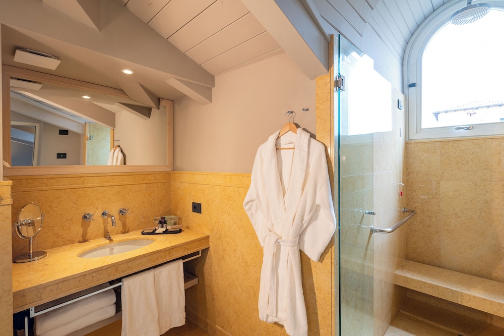 Art Hotel Novecento 46/50