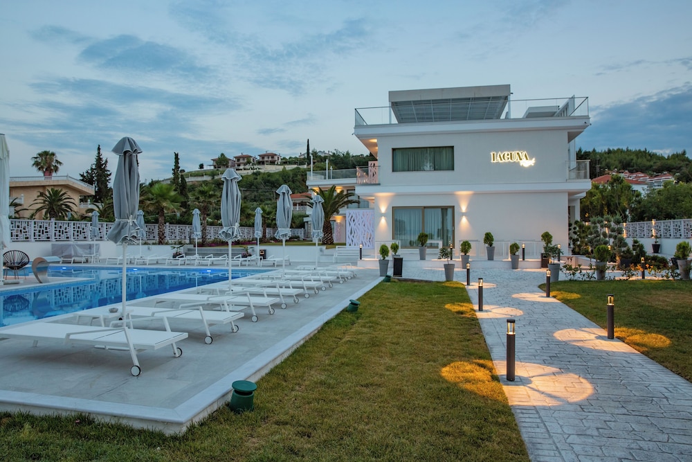 Laguna Resort 36/41