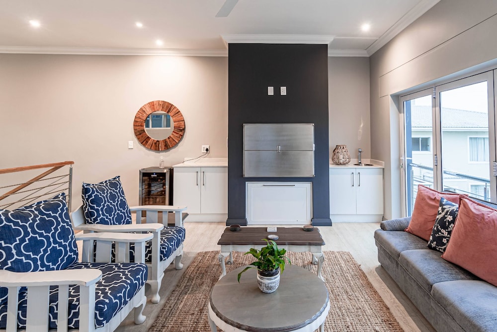 Whale Coast Ocean Villa 26/50