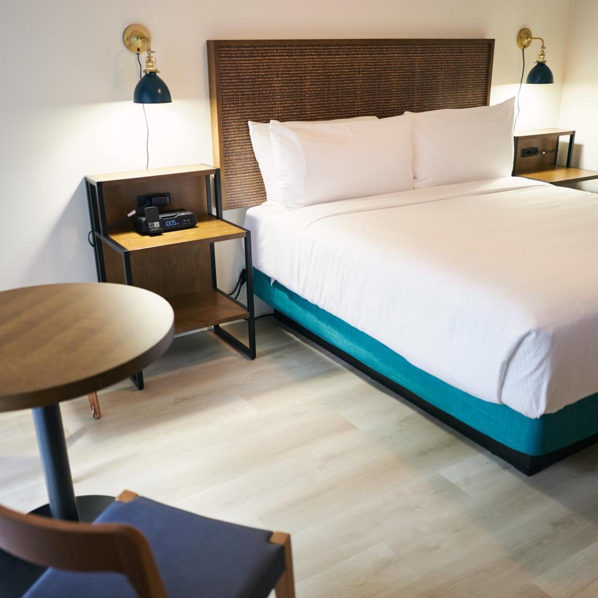 Junior Suite, SoMa House 4/4