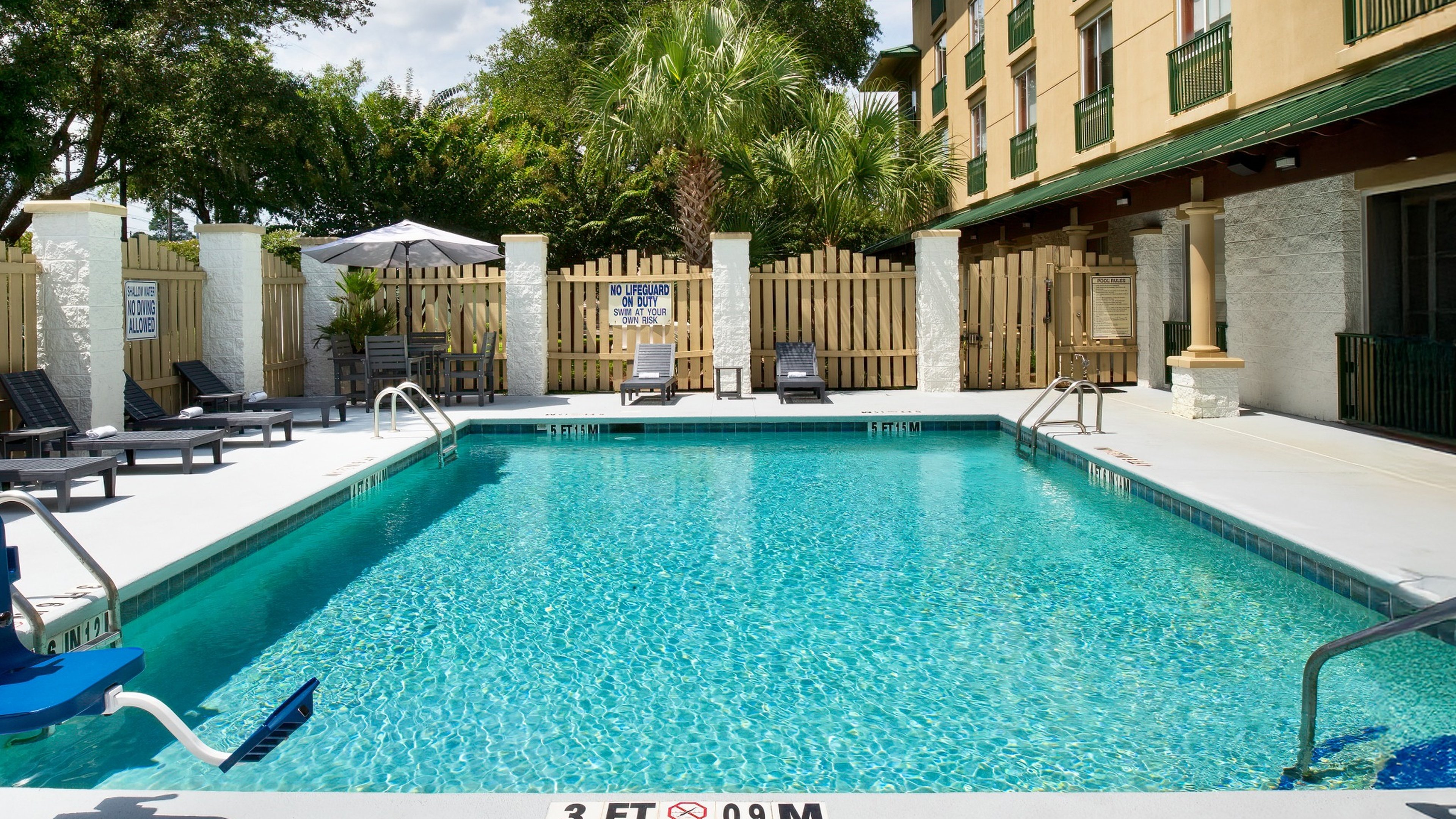 Holiday Inn Express Bluffton At Hilton Head Area 78/80