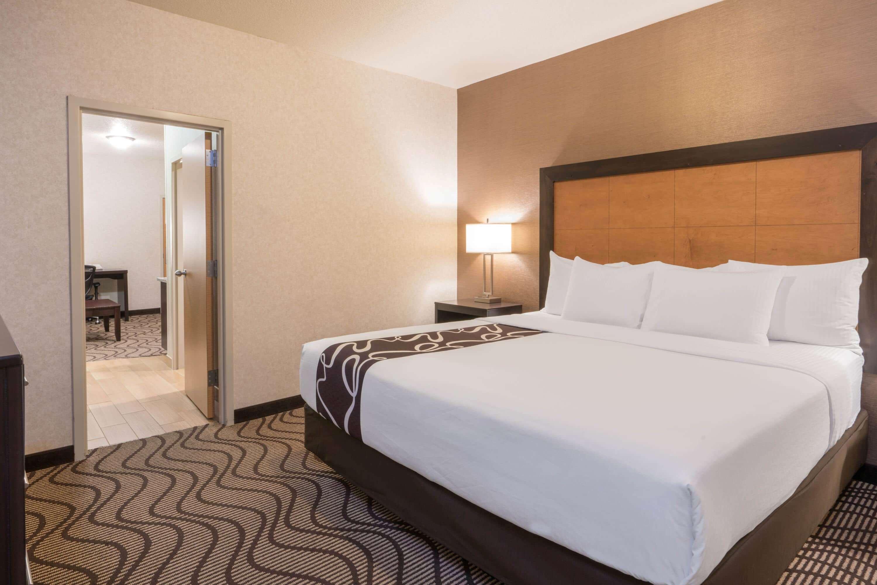 1 Bedroom, Suite, King Bed