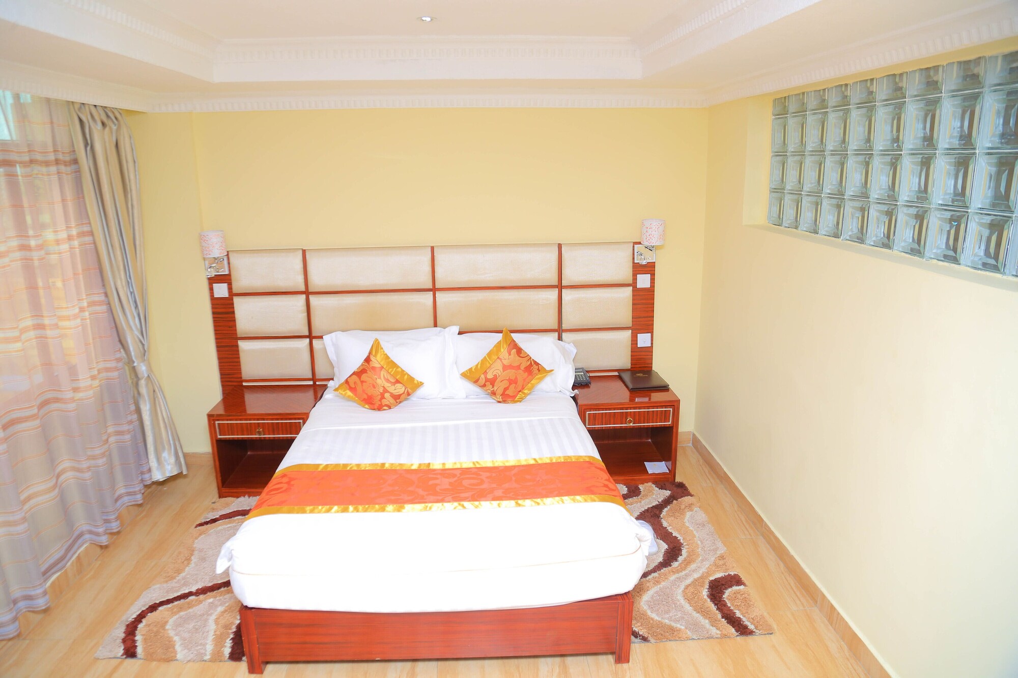 Deluxe Single Room