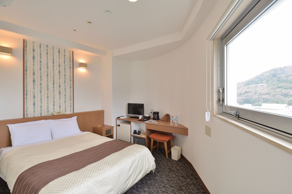 BAY RESORT HOTEL SHODOSHIMA 17/68