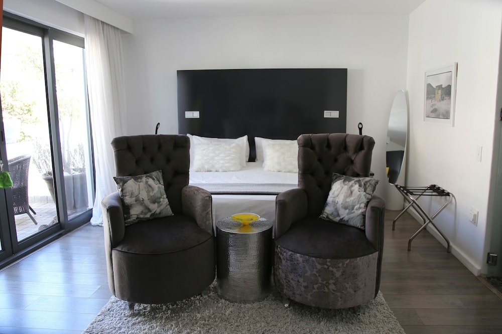 Dysart Boutique Hotel 30/50