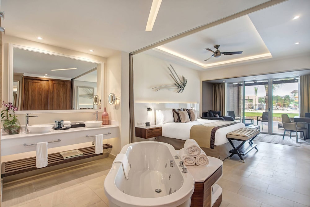 Royalton Blue Waters Montego Bay, An Autograph Collection All-Inclusive Resort 47/84