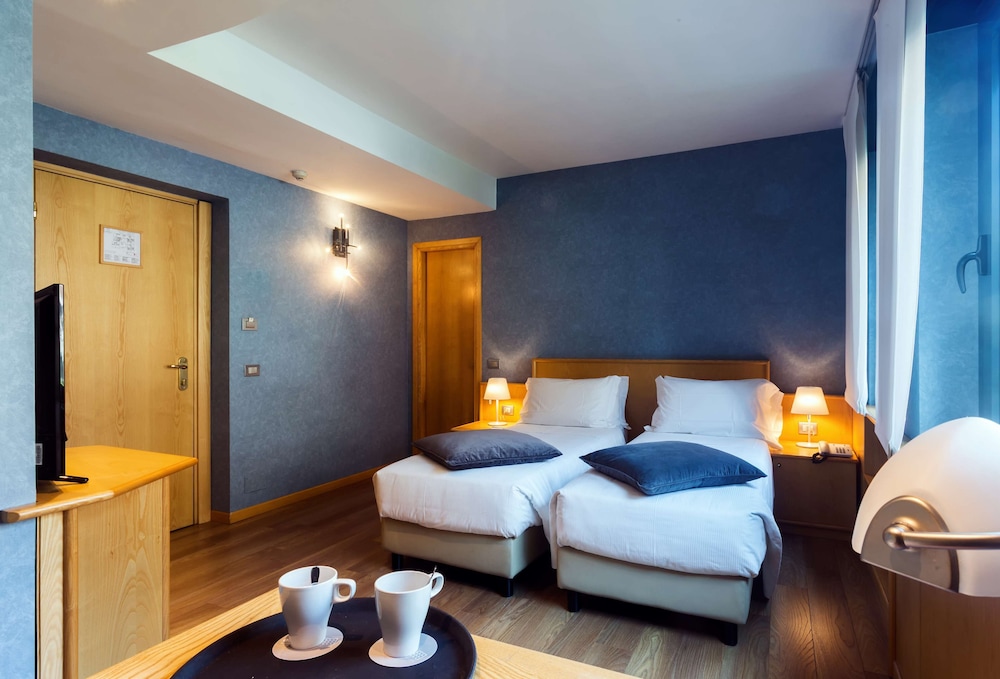 Best Western Plus Executive Hotel And Suites 6/54