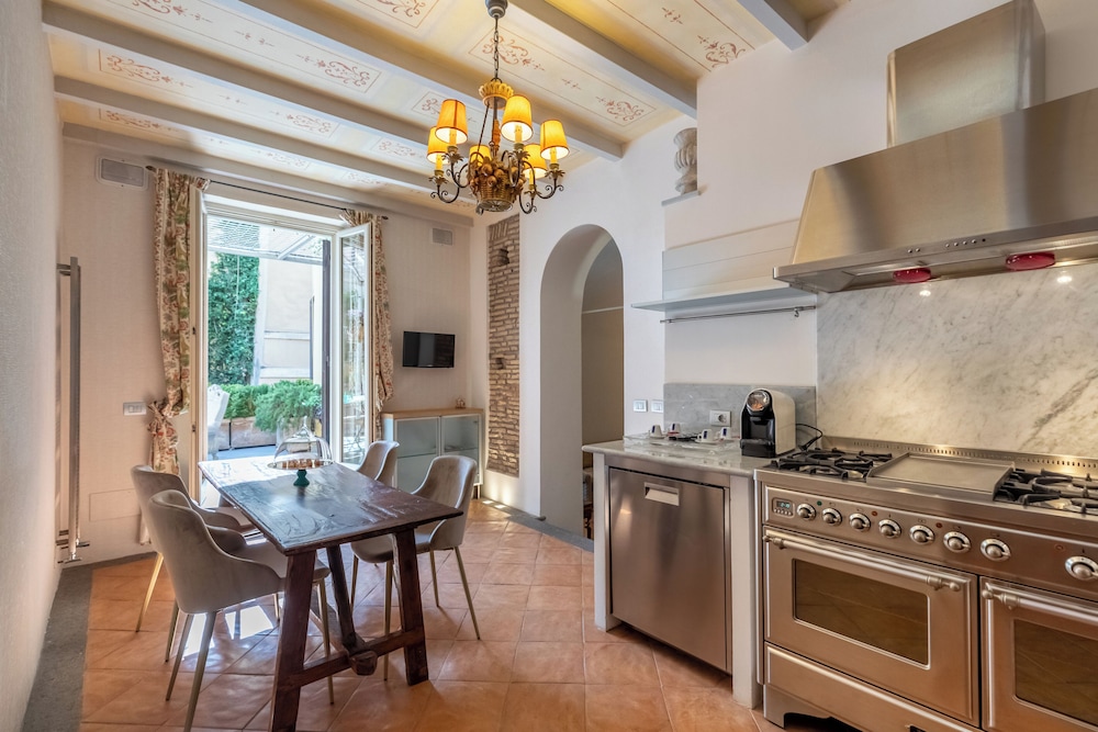 Ara di Marte Suites 39/61