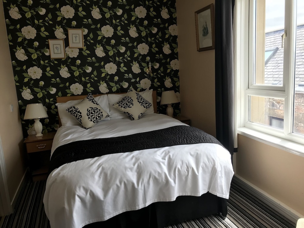The Old Coach House Hotel 5/33