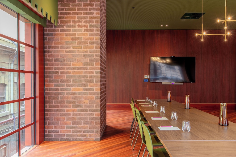 Hyde Melbourne Place 88/95