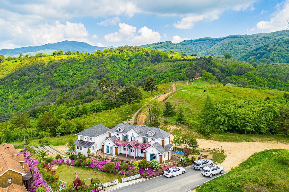 Pungcha & Herb Pension 40/50