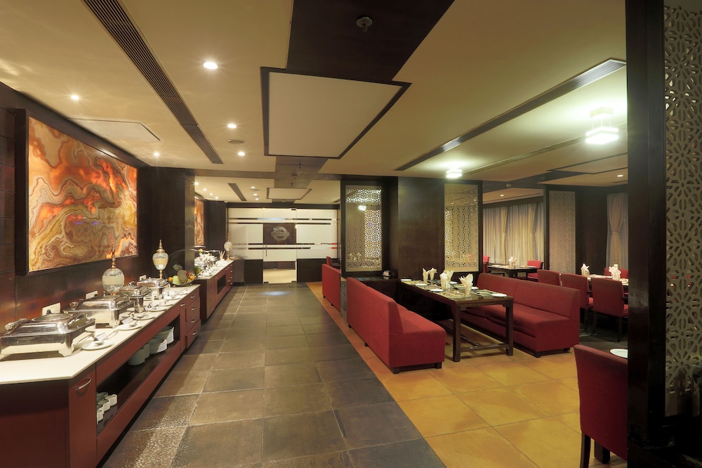 Hotel Mumbai House 45/50