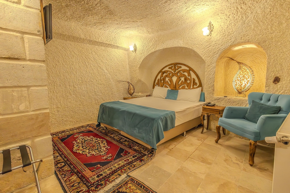 Miracle Cave Hotel 9/50