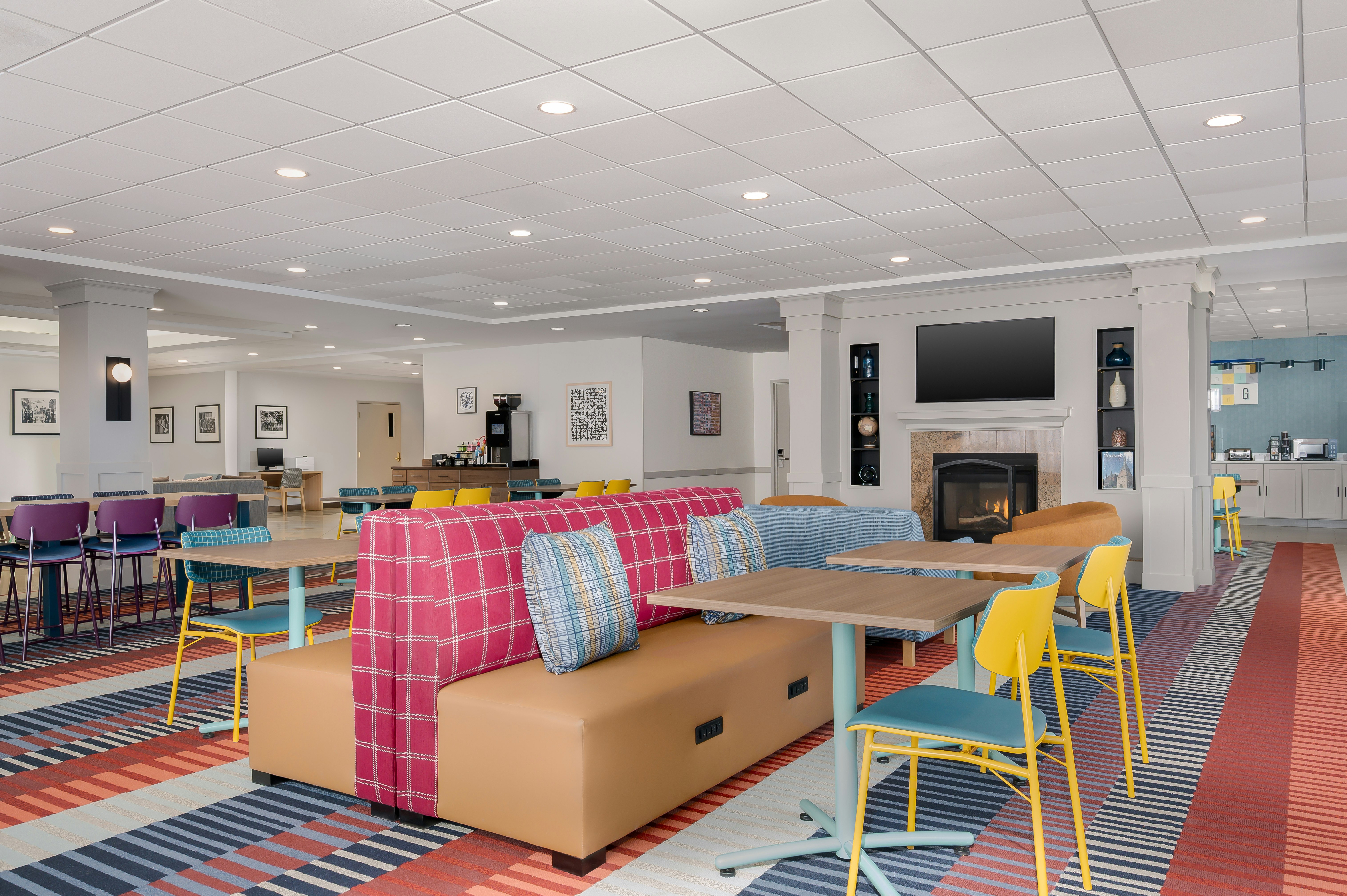 Holiday Inn Express Boston South Brockton 53/78