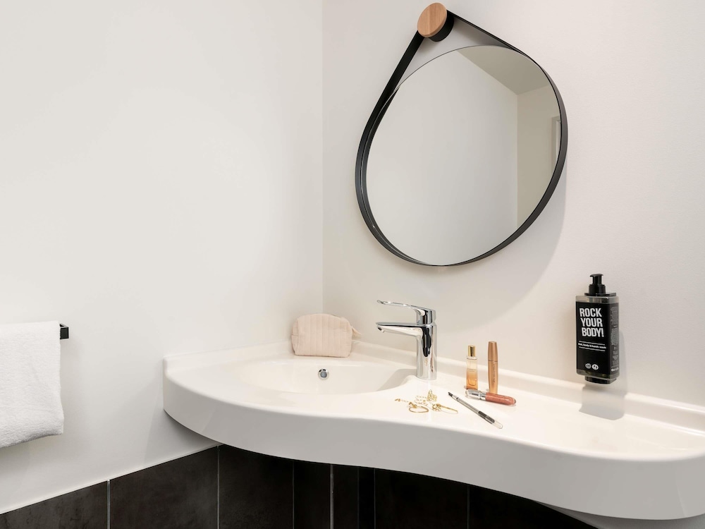 Ibis Acheres St Germain en Laye 52/55