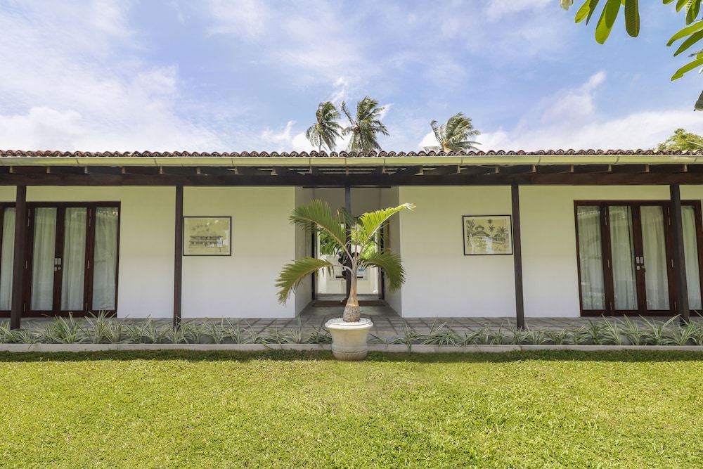 Ubuntu Beach Villas by Reveal 40/50