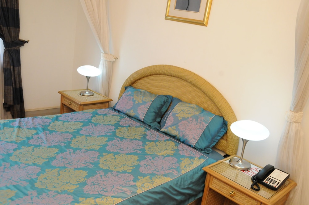 Agip Motel 27/29