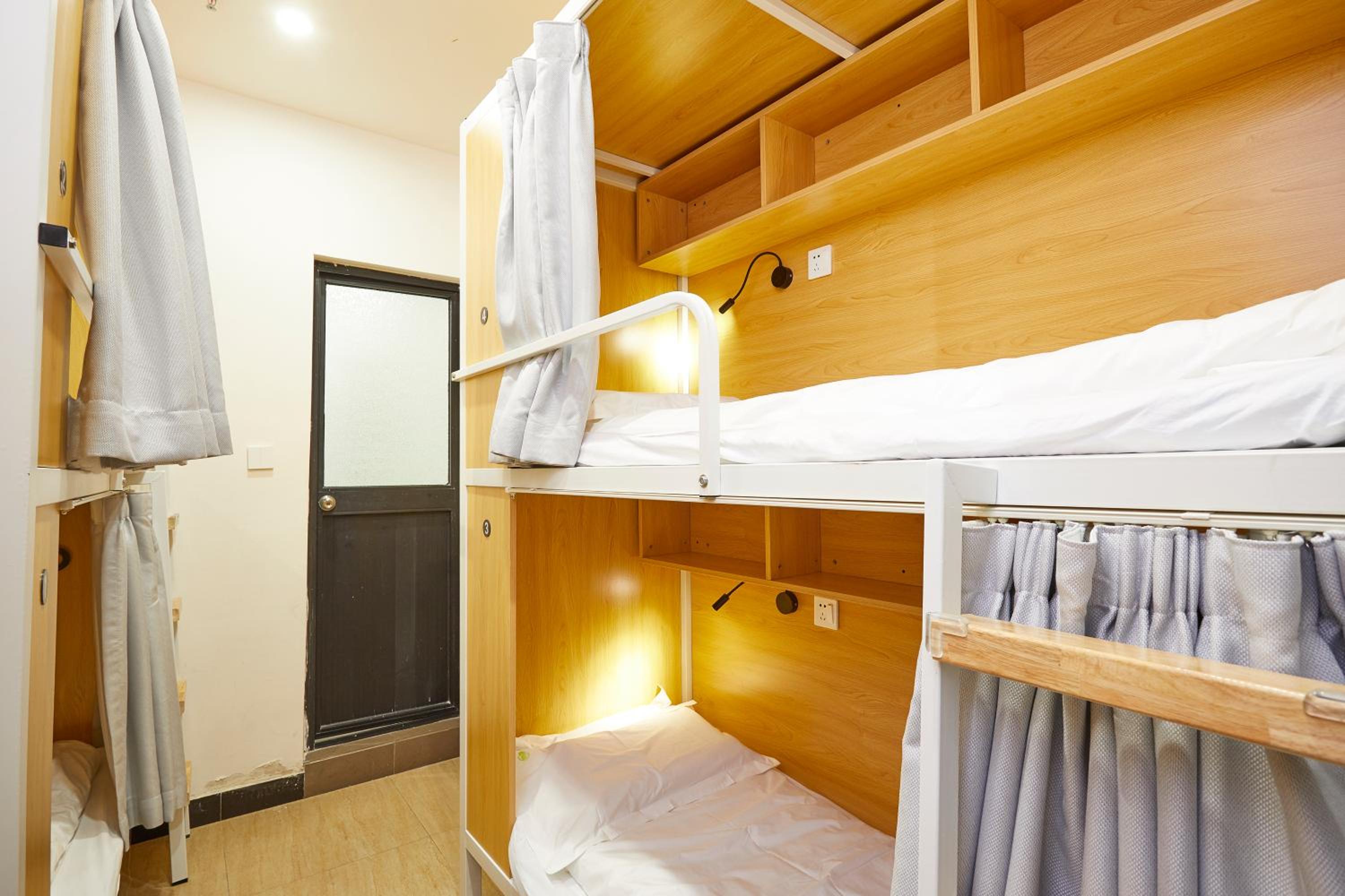 Female Dorm, Female Only, 4 Beds
