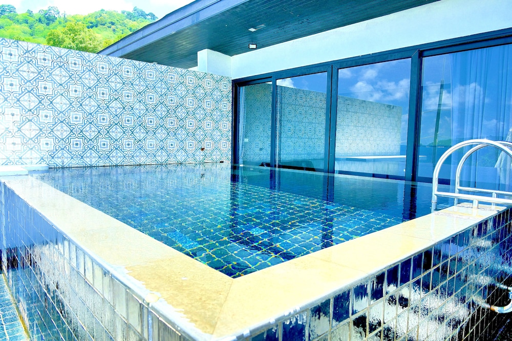 Phuket Moonlit Patong Bay Hideaway Hotel 23/50