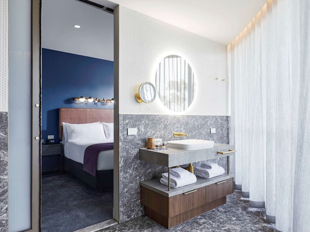 Rydges Ringwood 9/59