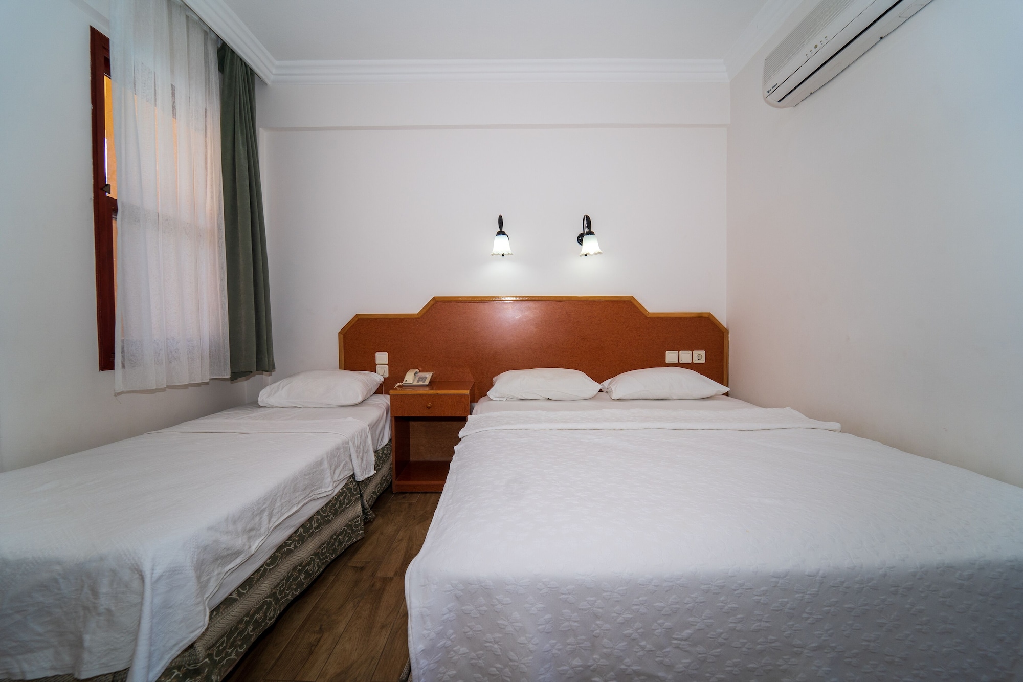 Standard, Double or Twin Bed