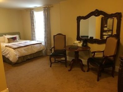 Grant Hall Hotel 34/87