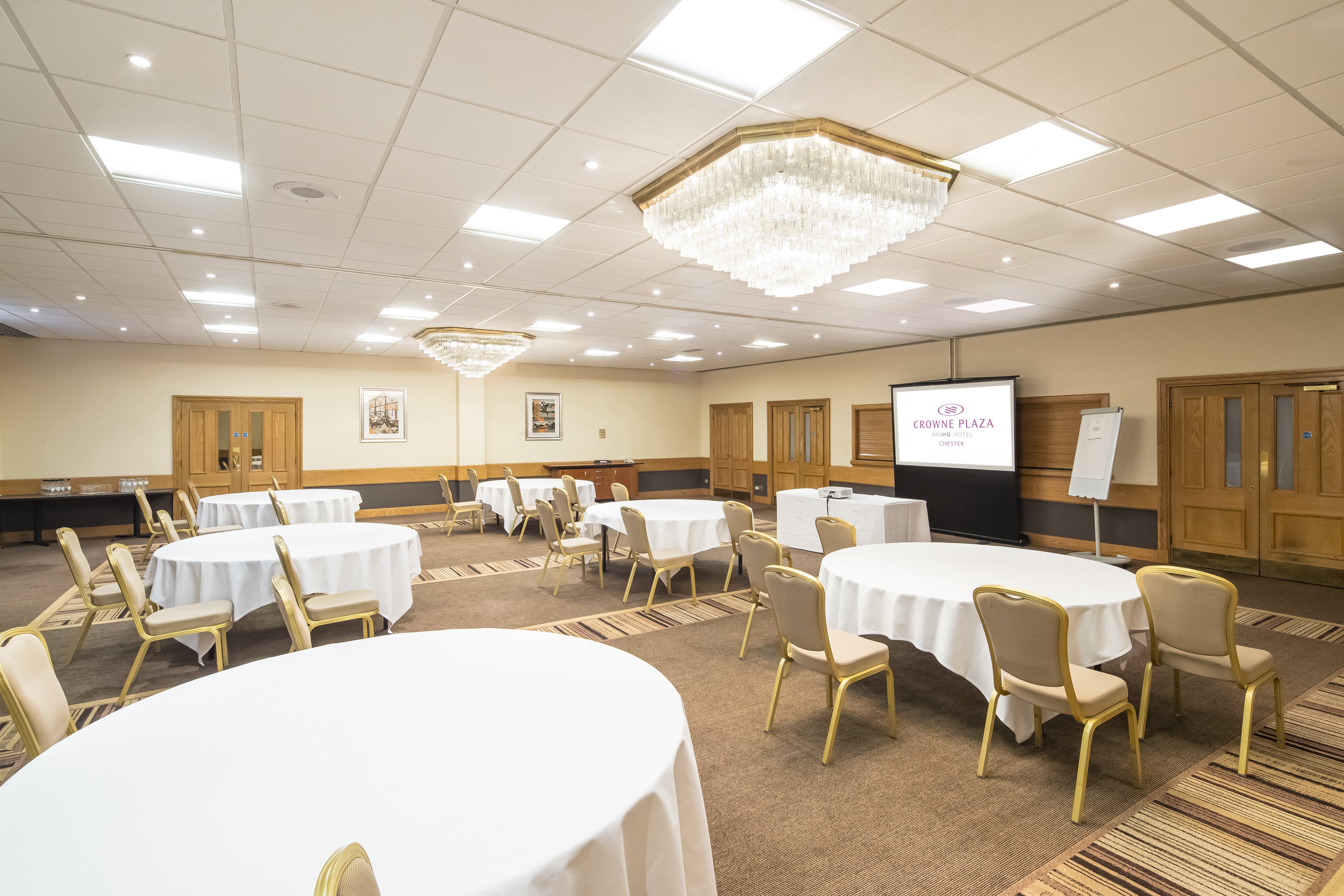 Crowne Plaza Chester 50/71