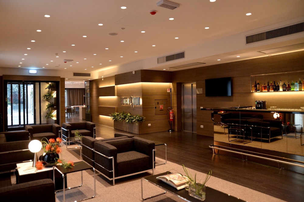 Hotel Forum 44/56