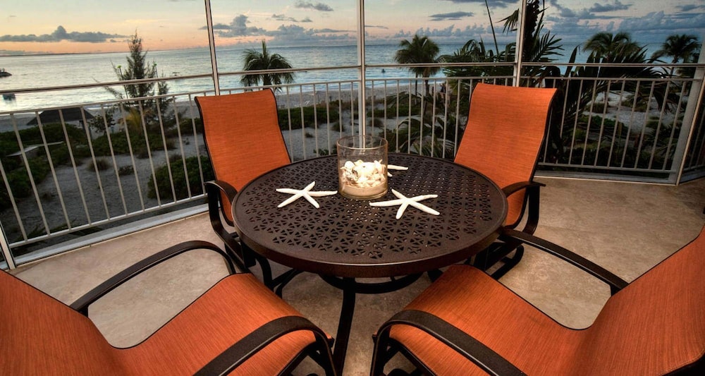 The Tuscany on Grace Bay 14/30