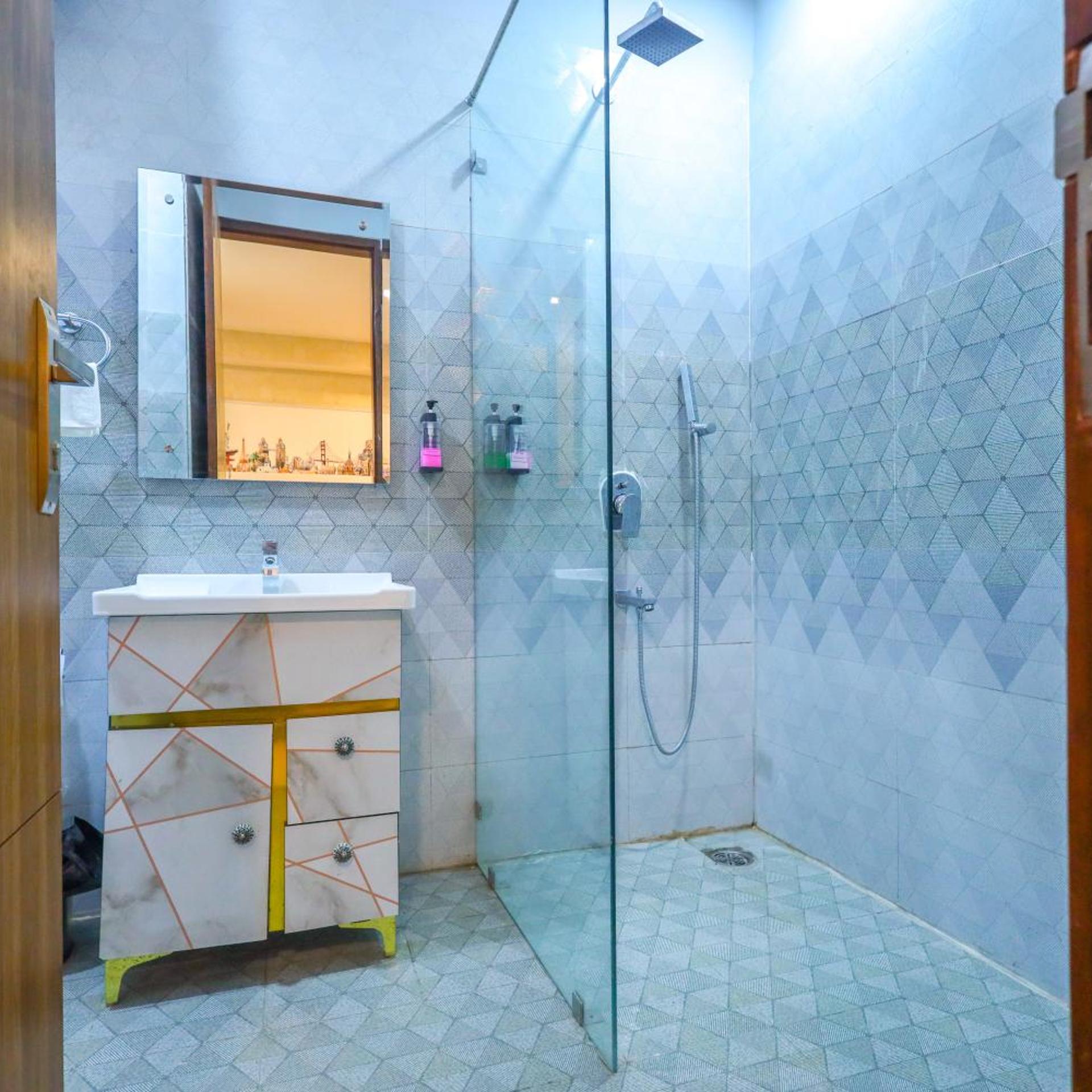 Clay Inn Hotel Gurugram 8/50