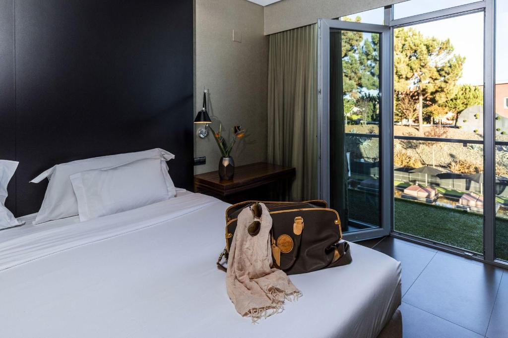 Room, Single, Double Bed, Garden View