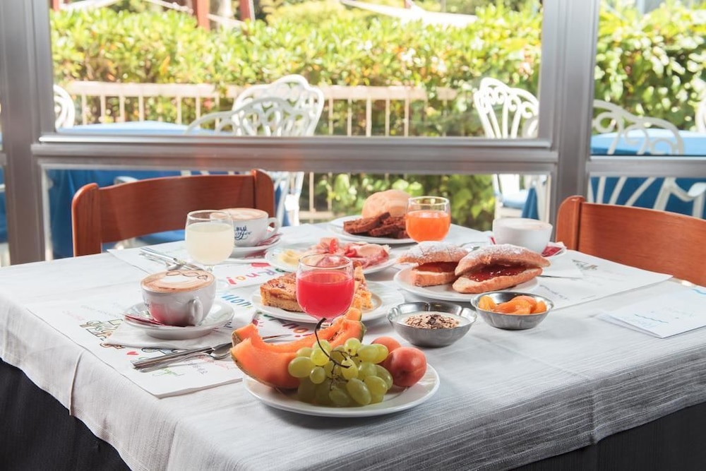 Hotel Stacchini 26/44