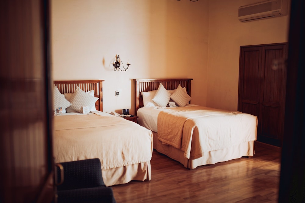 Hotel Casa Antigua 29/69