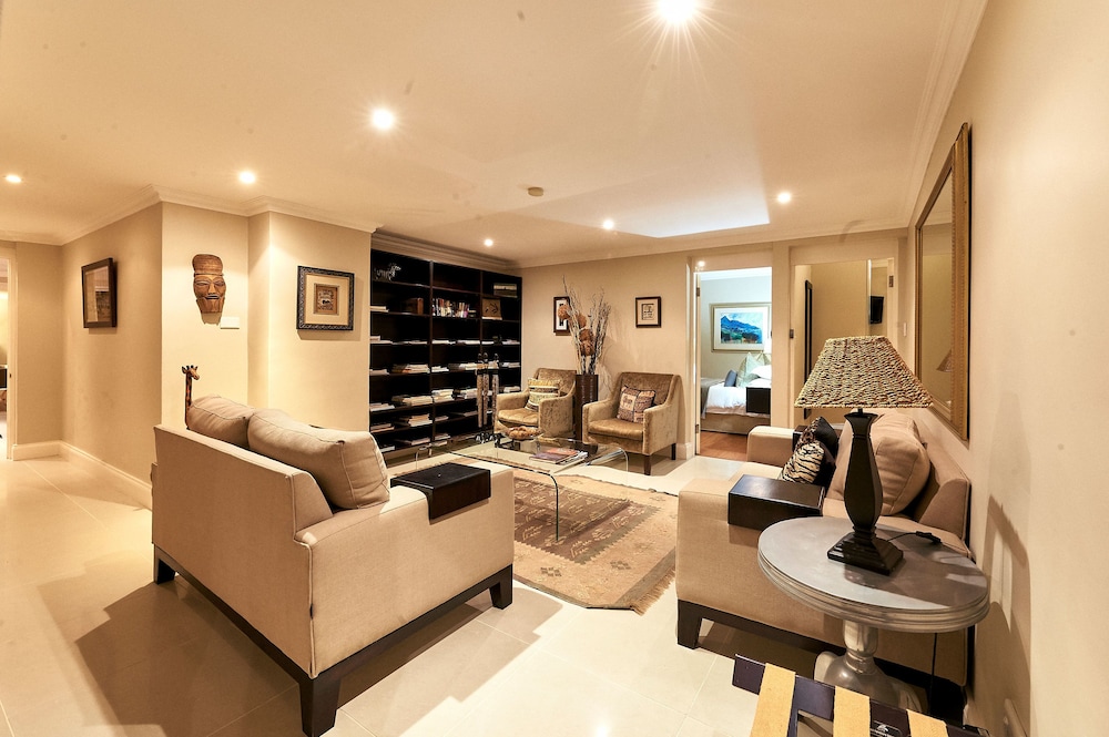Forest Manor Boutique Guesthouse 24/40