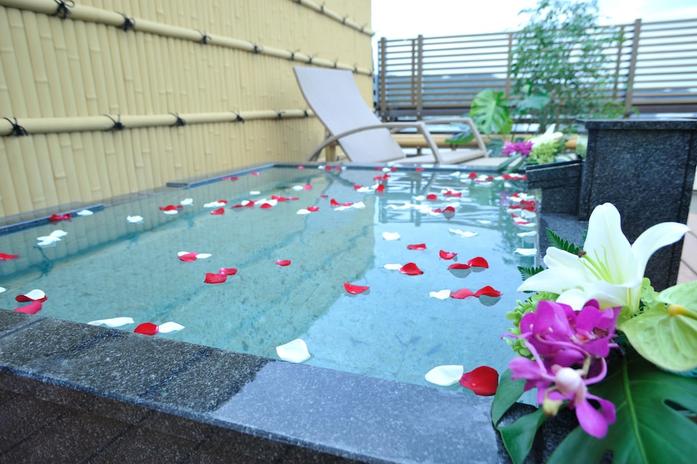 Hotel Ikkeikaku 8/56