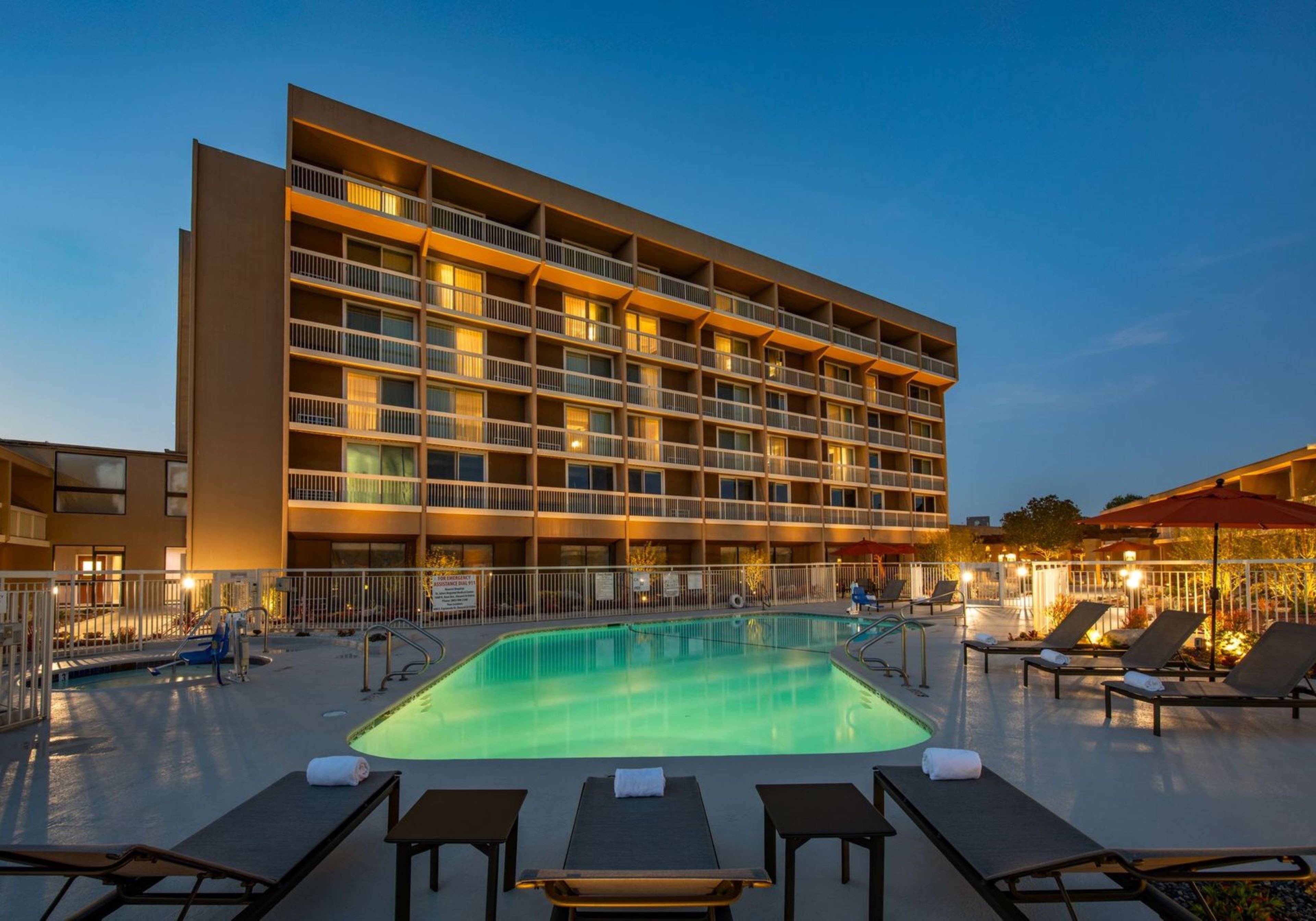 Courtyard by Marriott Oxnard/Ventura 3/32