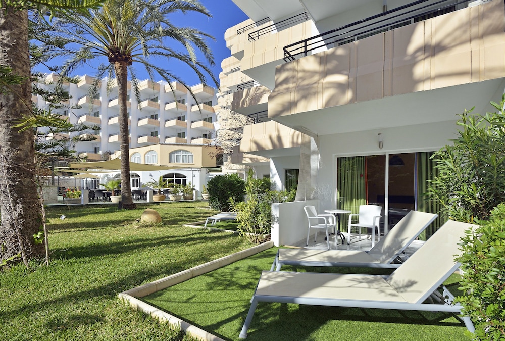 Sol Lunamar Palmanova Apartamentos - Adults Only 9/57