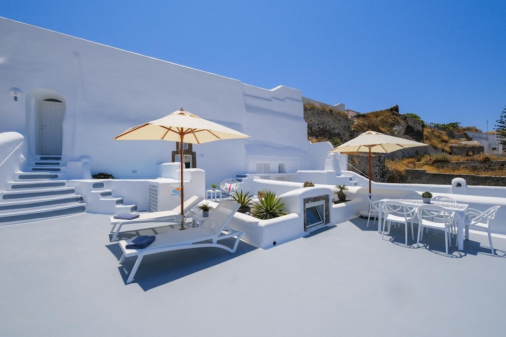 Radiant Santorini 40/45