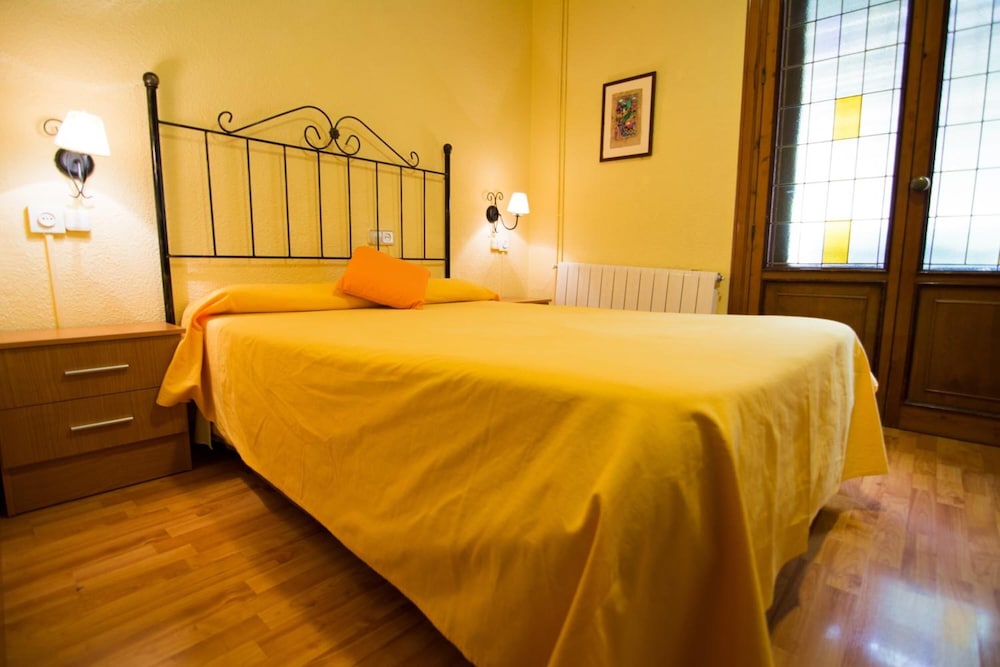 Arteaga Hostal & Baños Árabes Elvira 23/50