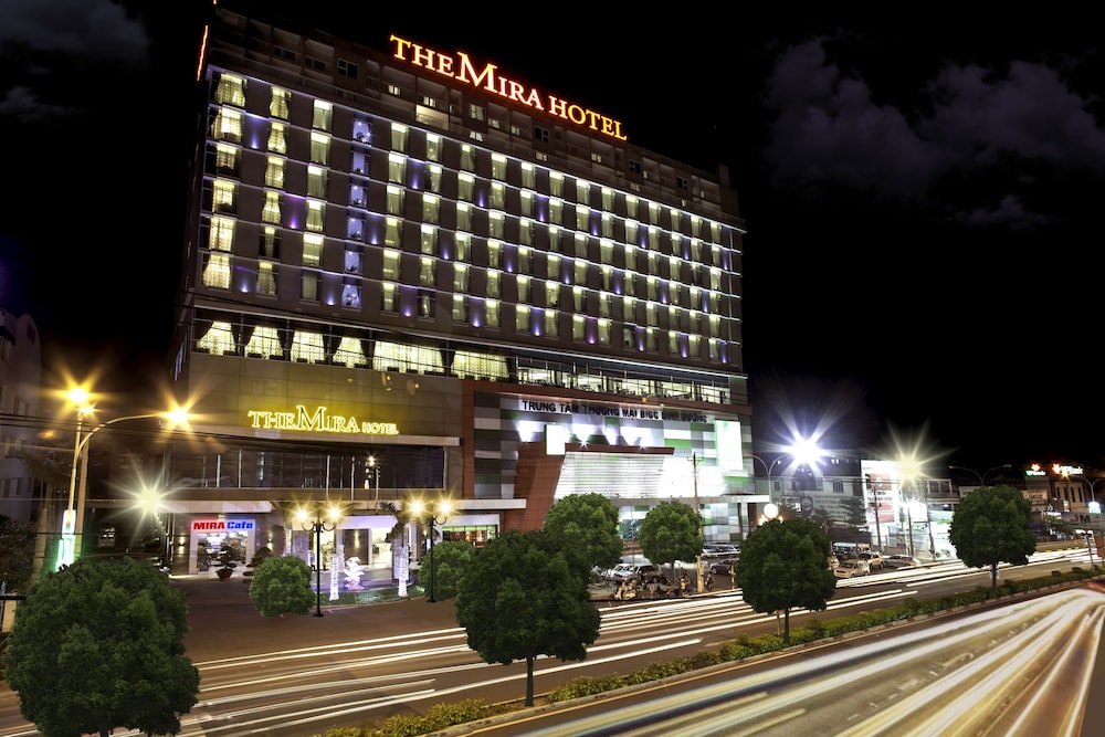 The Mira Hotel 3/50