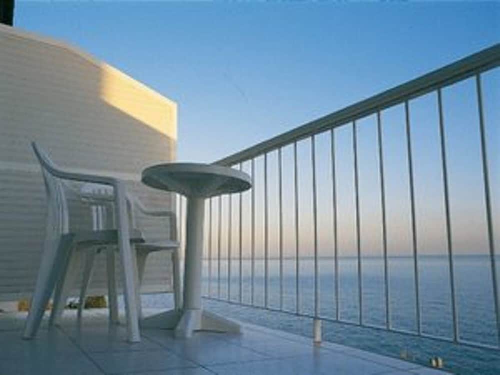 Gran Sol Hotel 5/68